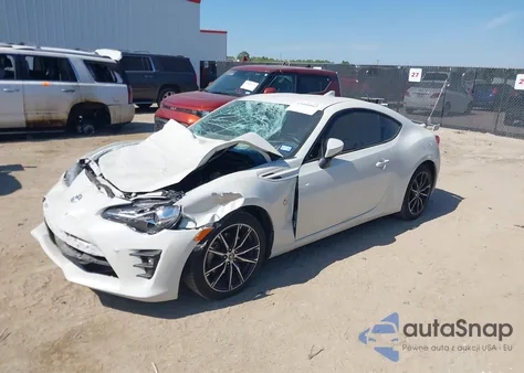 2019 Toyota 86 Gt z USA, uszkodzony, nr VIN JF1ZNAE12K8703562